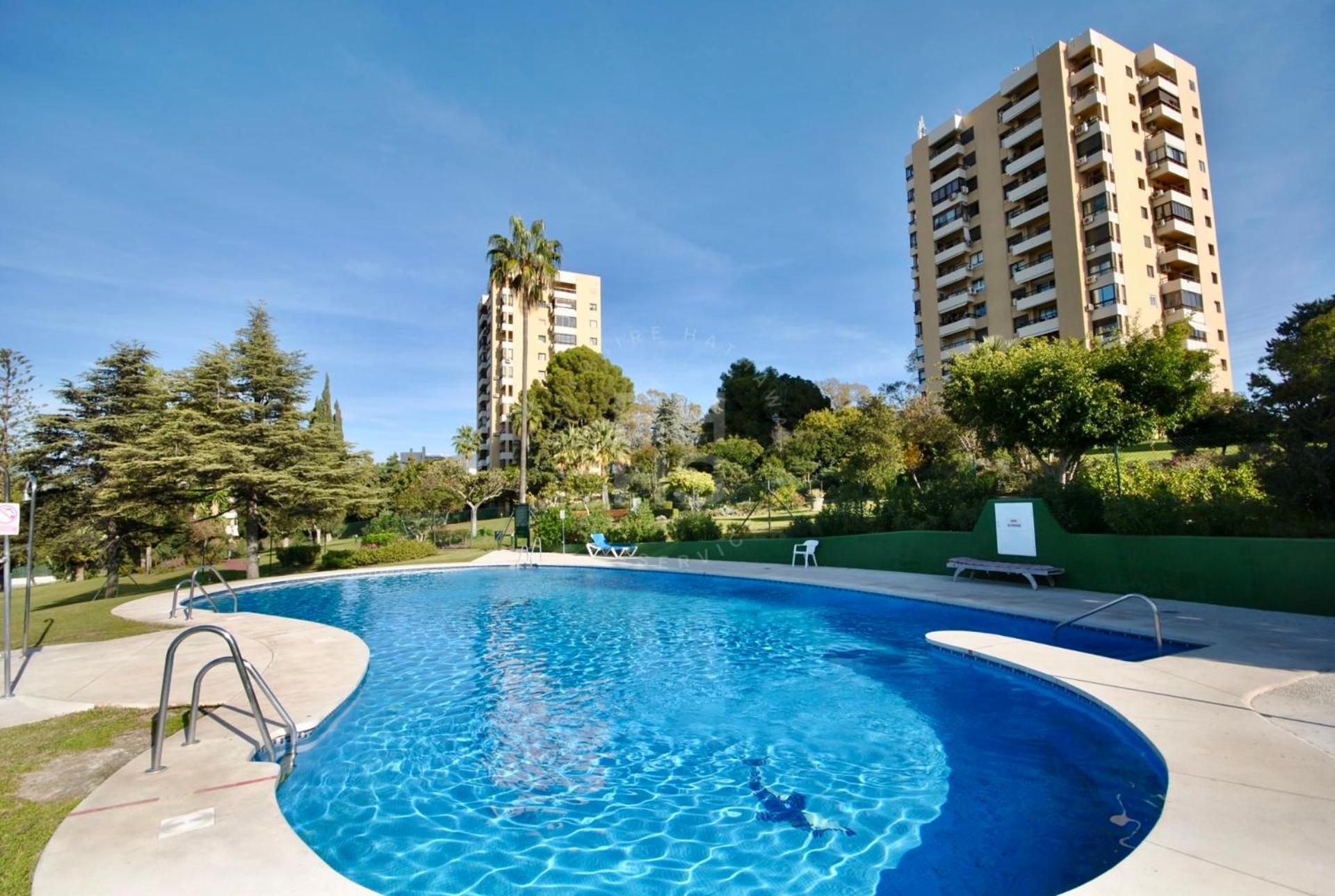 Apartamento Torres De Aloha 2 Bdr Puerto Banus Marbella